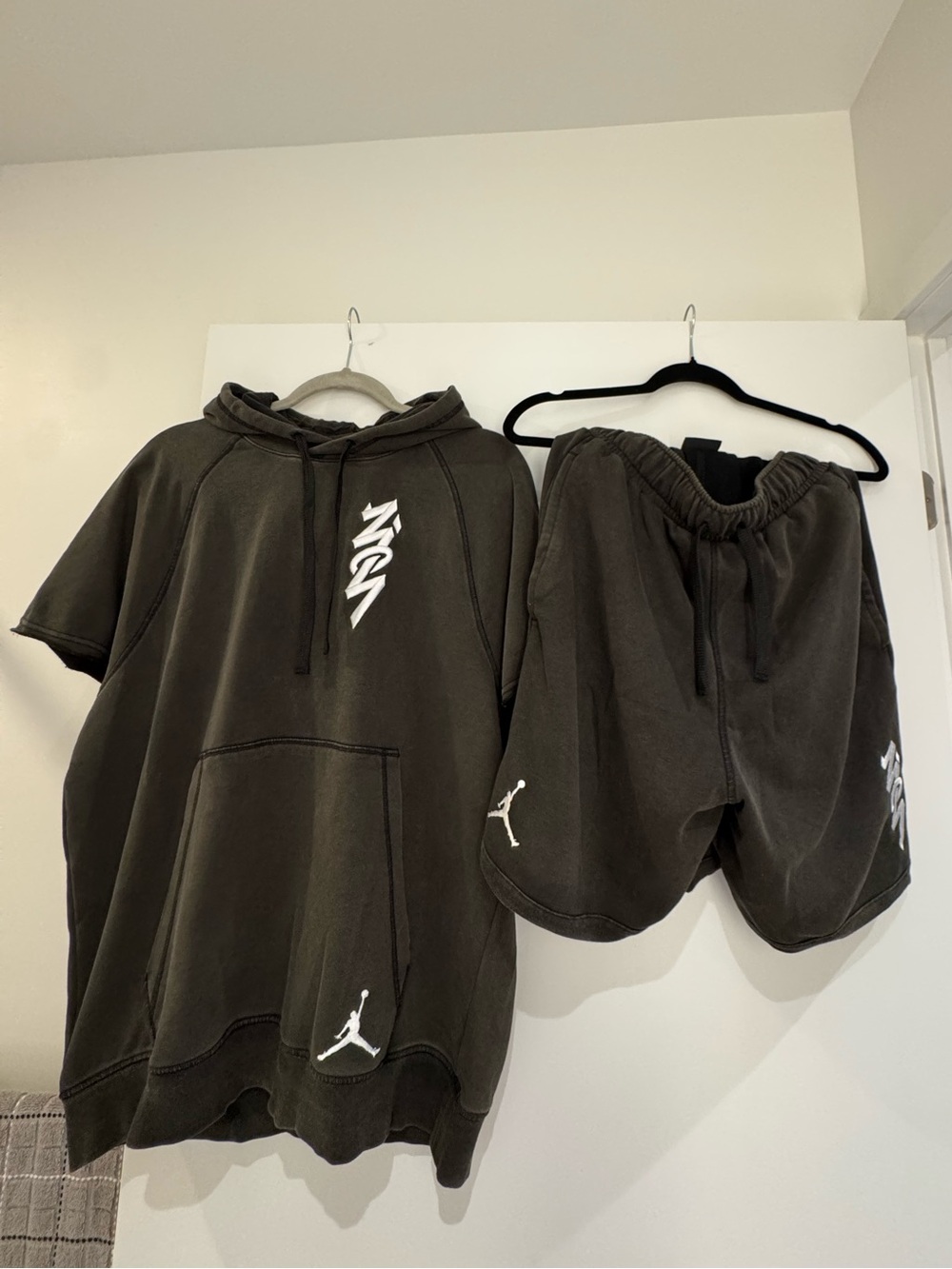Jordan Mens Olive Green Short Sleeve Hoodie & Shorts Set with White Logos